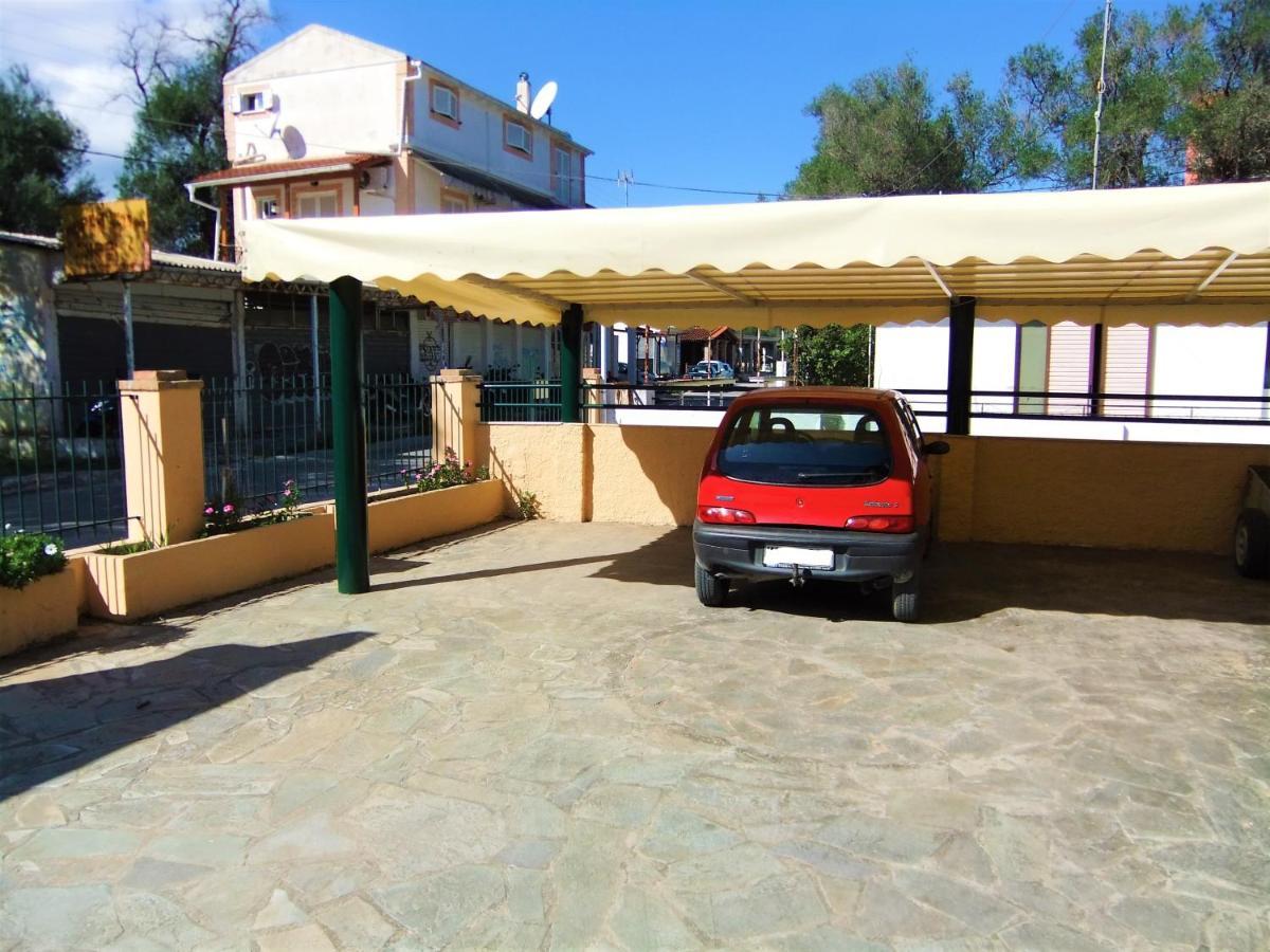 Nikos Apartments 1 Kavos Bagian luar foto